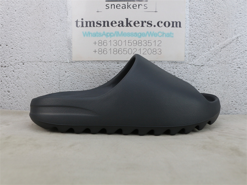 Free Shipping Yeezy Slide Onyx HQ6448